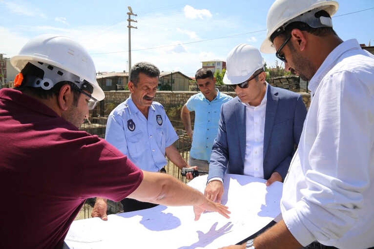 Lice\'de Kapalı Pazar Yerinin Temel Atma Töreni Gerçekleştirildi