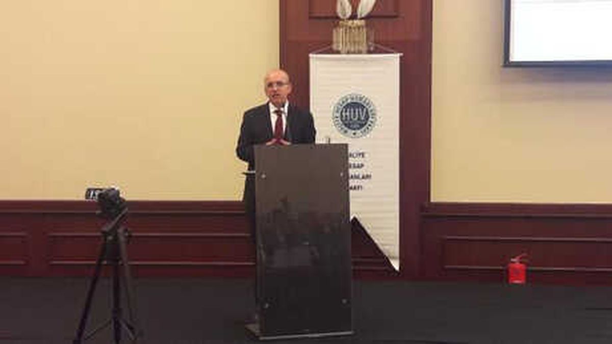 Mehmet Şimşek: Dünyada Ciddi Bir Demokratik Resesyonla Karşı Karşıyayız