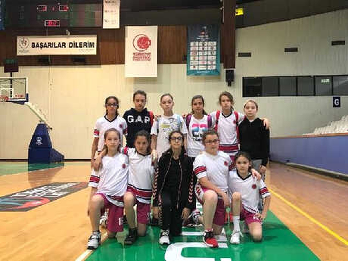 Minik Basketbolcular Büyük Şok Yaşadı