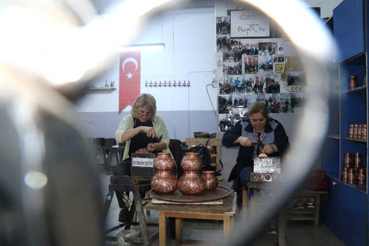 Sabah Bakırları, Akşam İftar Sofrasını Süslüyorlar