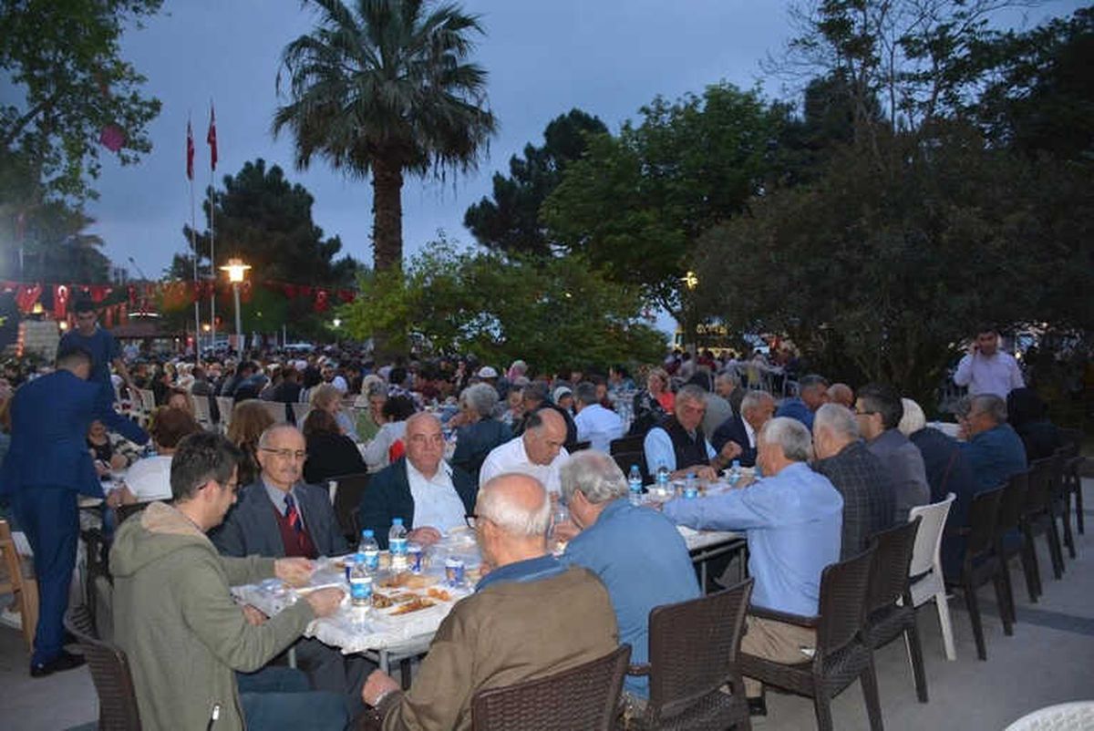 Sinop Belediyesinden Vatandaşa İftar