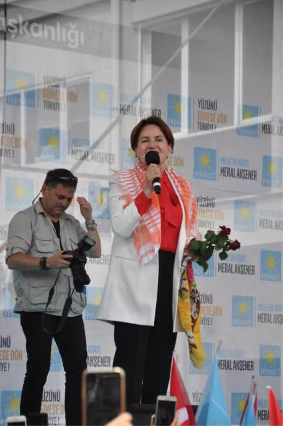 Akşener: Seçilirsem O Sarayda Bir Gün Bile Oturmayacağım