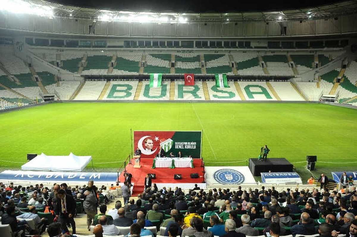 Bursaspor\'da Olağan Genel Kurulun İlk Oturumu Yapıldı