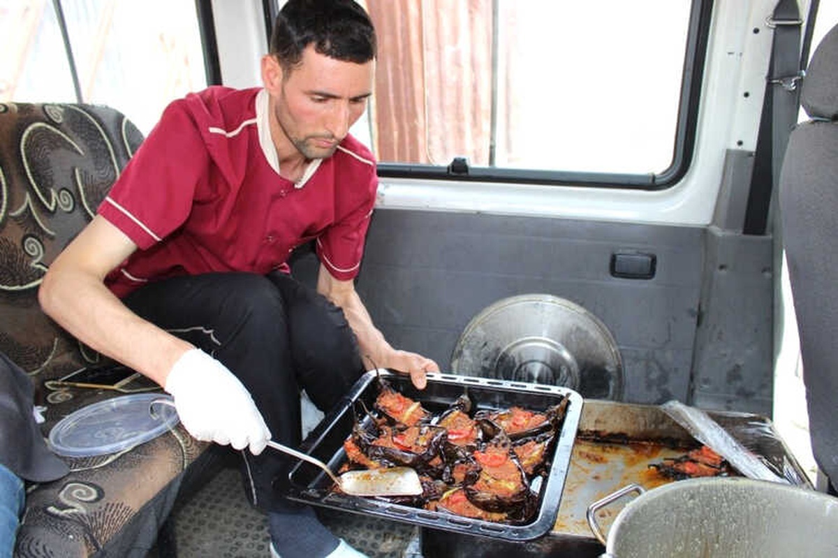 Çaldıran Belediyesinden 139 Kişiye Sıcak Yemek