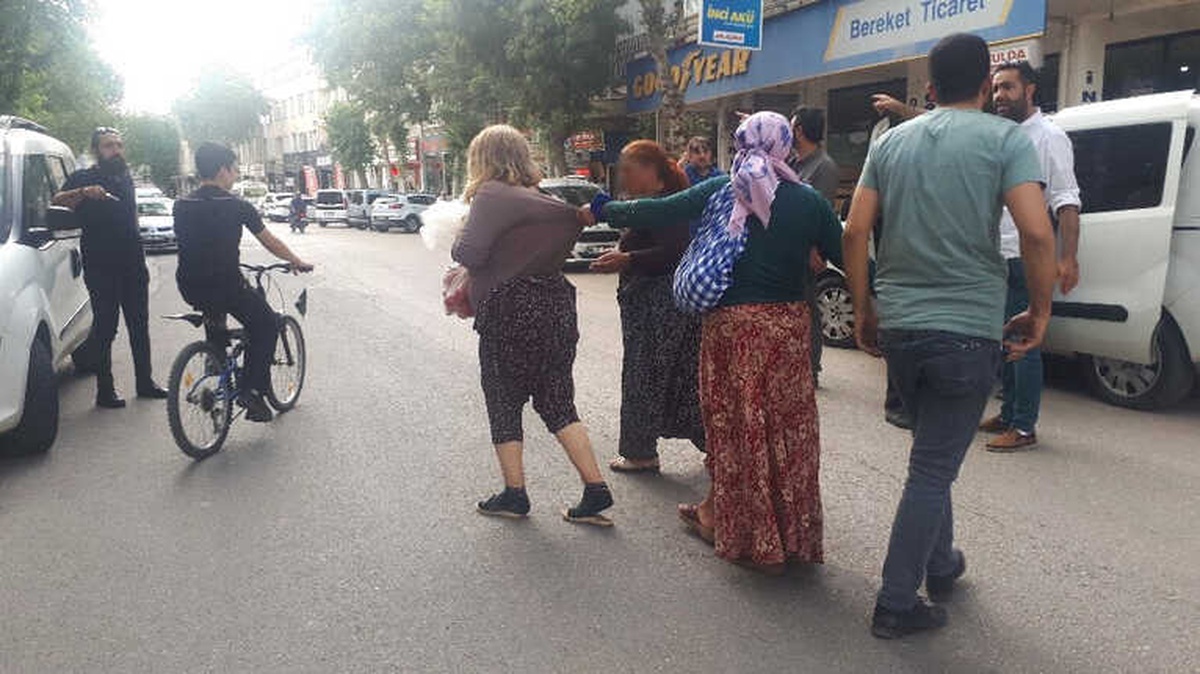 El Çabukluğuyla Hırsızlık Yapan 5 Kadın Yakalandı