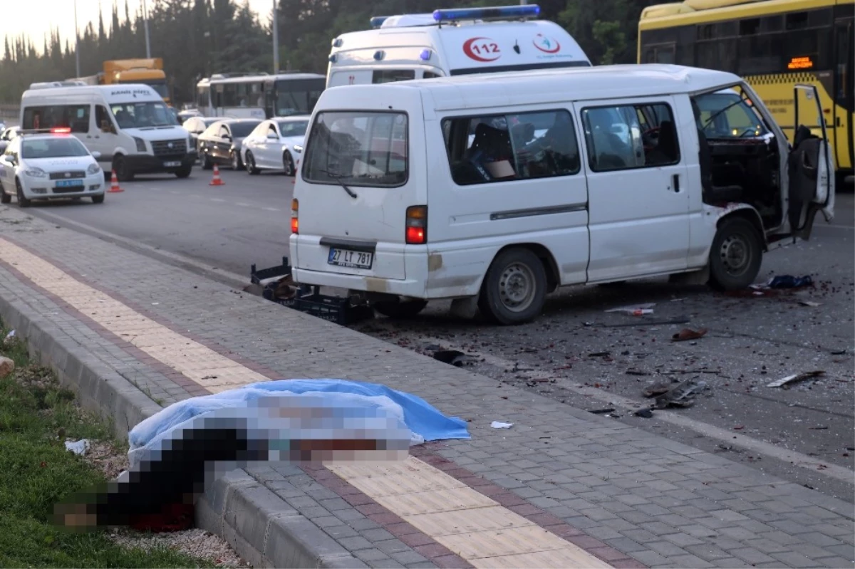 Gaziantep\'te Trafik Kazası: 1 Ölü, 12 Yaralı