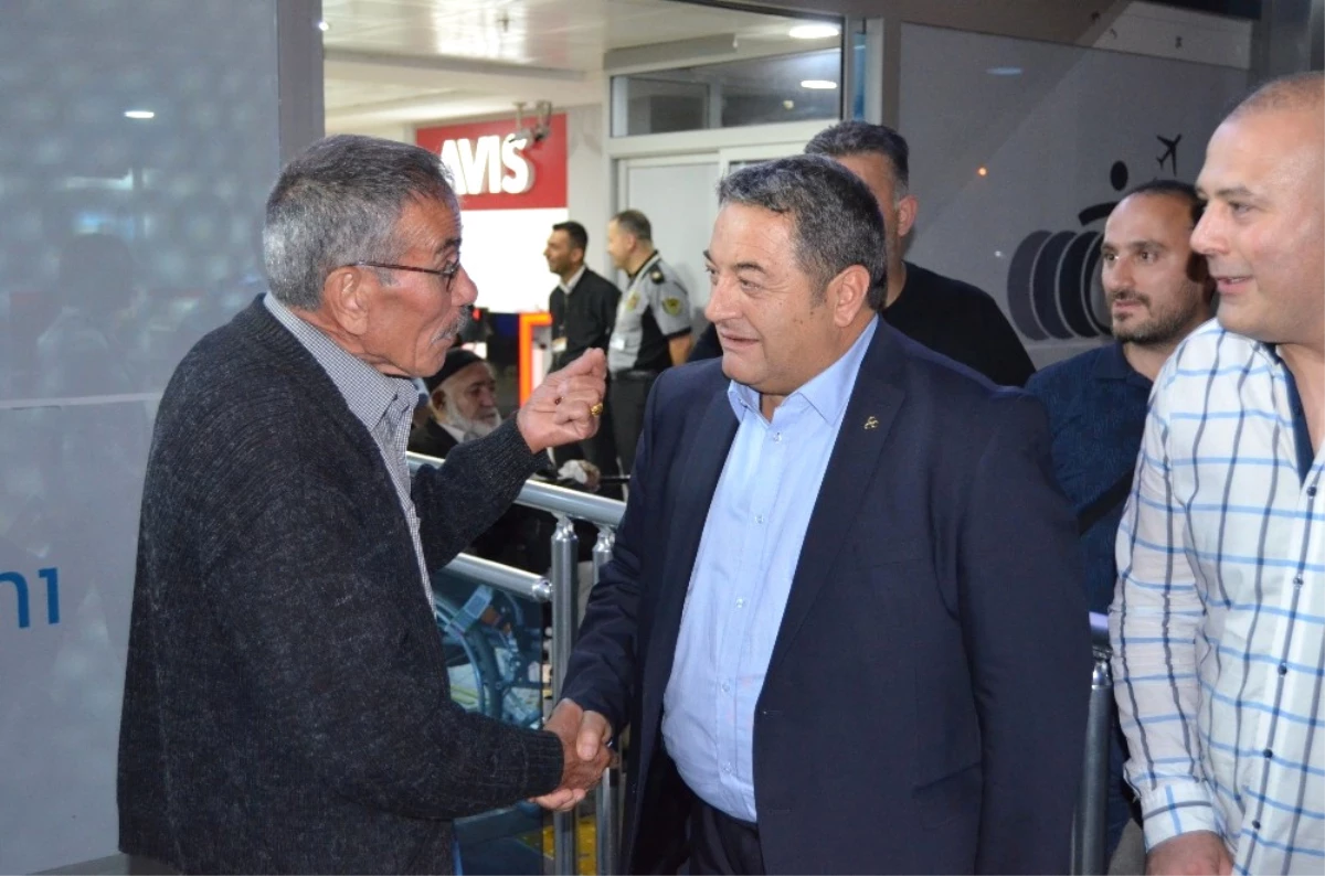 MHP\'li Fendoğlu Aday Tanıtım Toplantısından Döndü