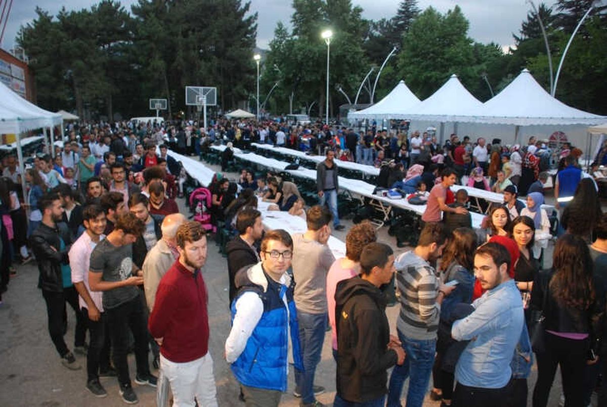 Tokat\'ta 2 Bin 500 Kişi Birlikte İftar Yaptı