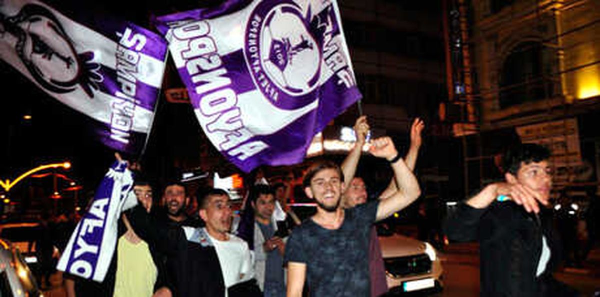 Afyonkarahisar\'da Şampiyonluk Coşkusu