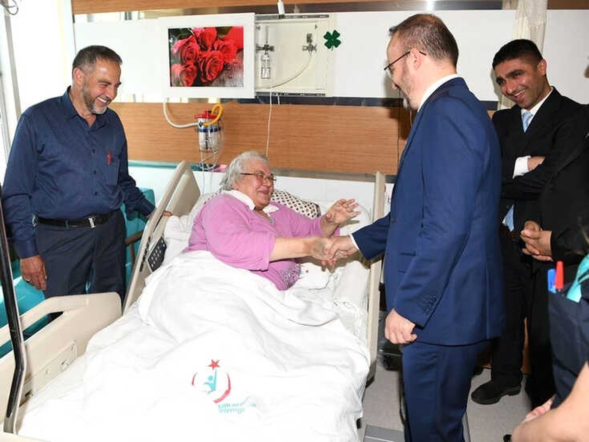 Ak Partili Turan: "Ne Türkiye Eski Türkiye Ne Çanakkale Eski Çanakkale"