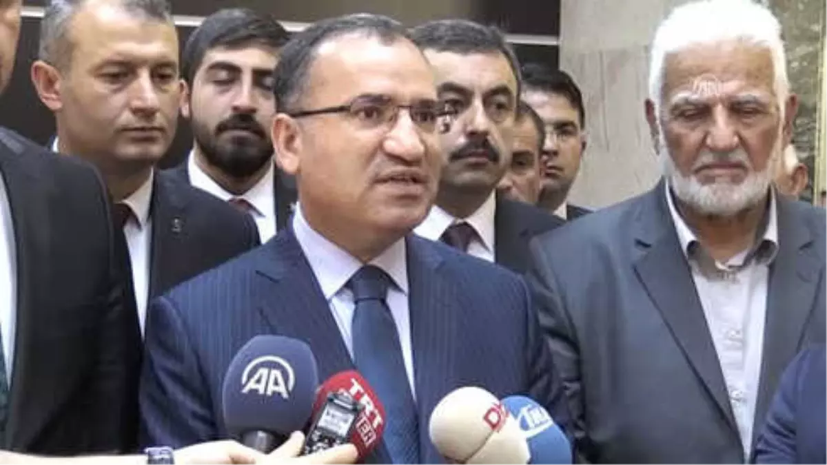 Bozdağ: "(Trt\'ye Saldırı) Gelmeden Medyanın Sesini Kısmak İçin Kaba Kuvvete Başvuruyorlar"