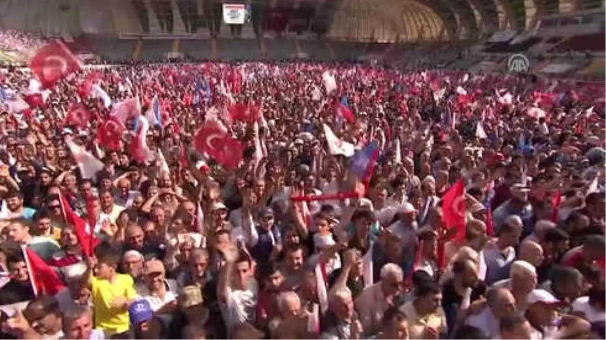 Cumhurbaşkanı Erdoğan: "(Almanya) Teröristlere Polis Korumasında Miting Yaptırıyorlar"