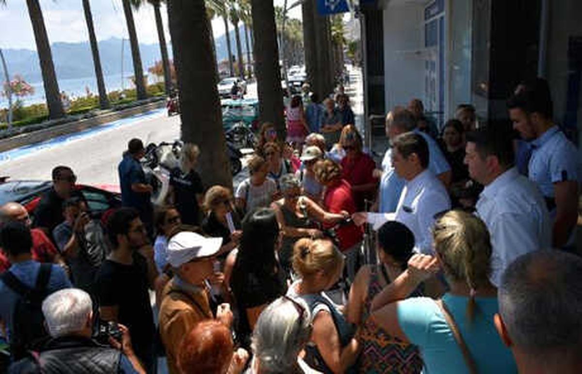 Muharrem İnce\'ye Destek İçin Marmaris\'te Bağış Kampanyası