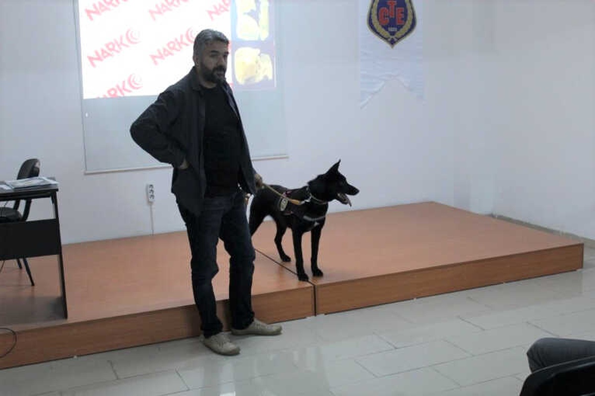 Narkotik Köpeği Zeytin\'li Uyuşturucu Eğitimi...