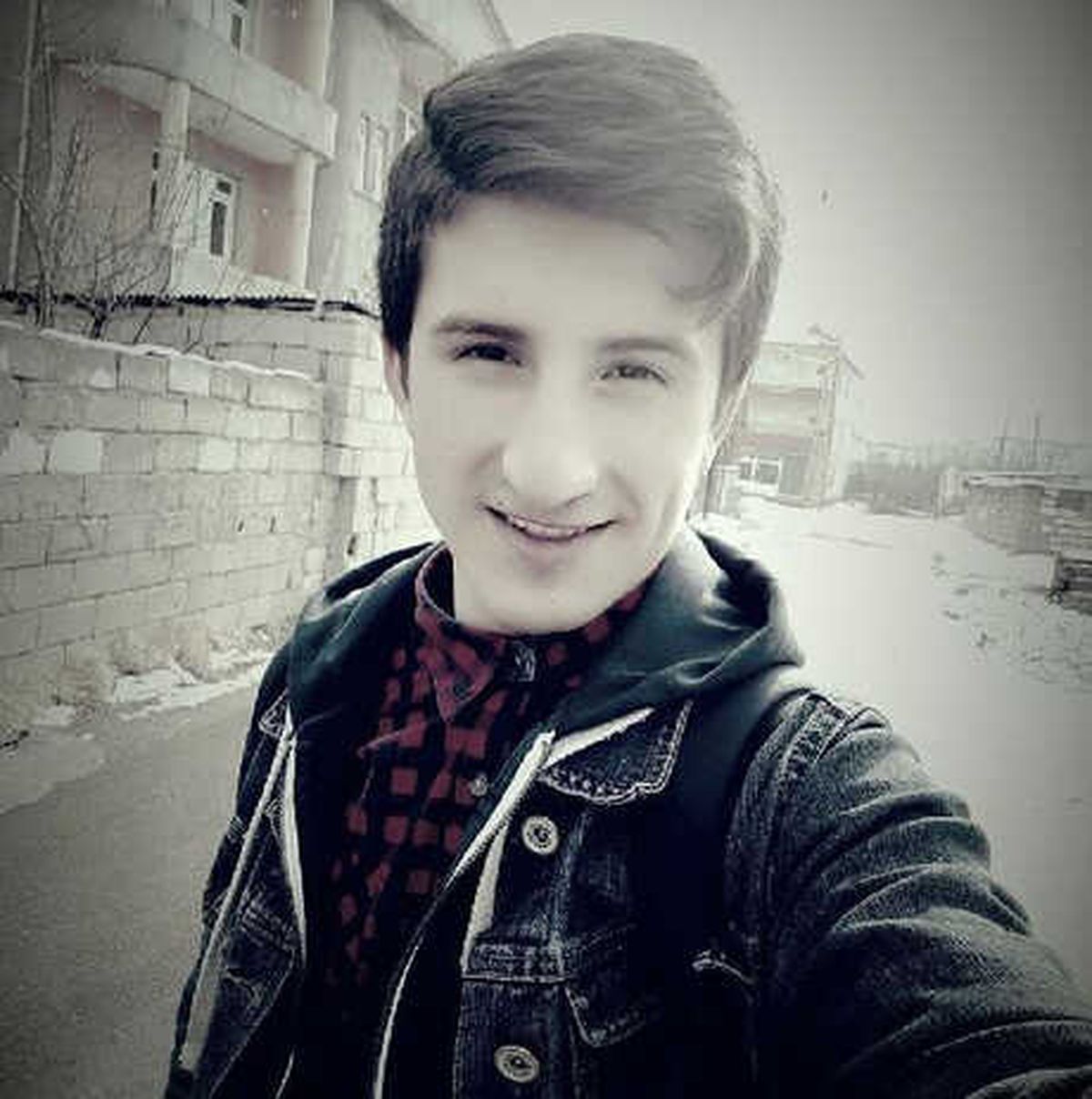 Uçkun Toplarken Düşüp Ölen Liseli Samet Toprağa Verildi