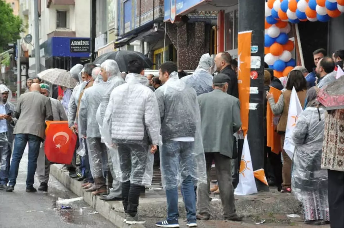 Bakan Arslan: "Meral Akşener Fetö\'nün Ağzıyla Cumhurbaşkanını Eleştiriyor"