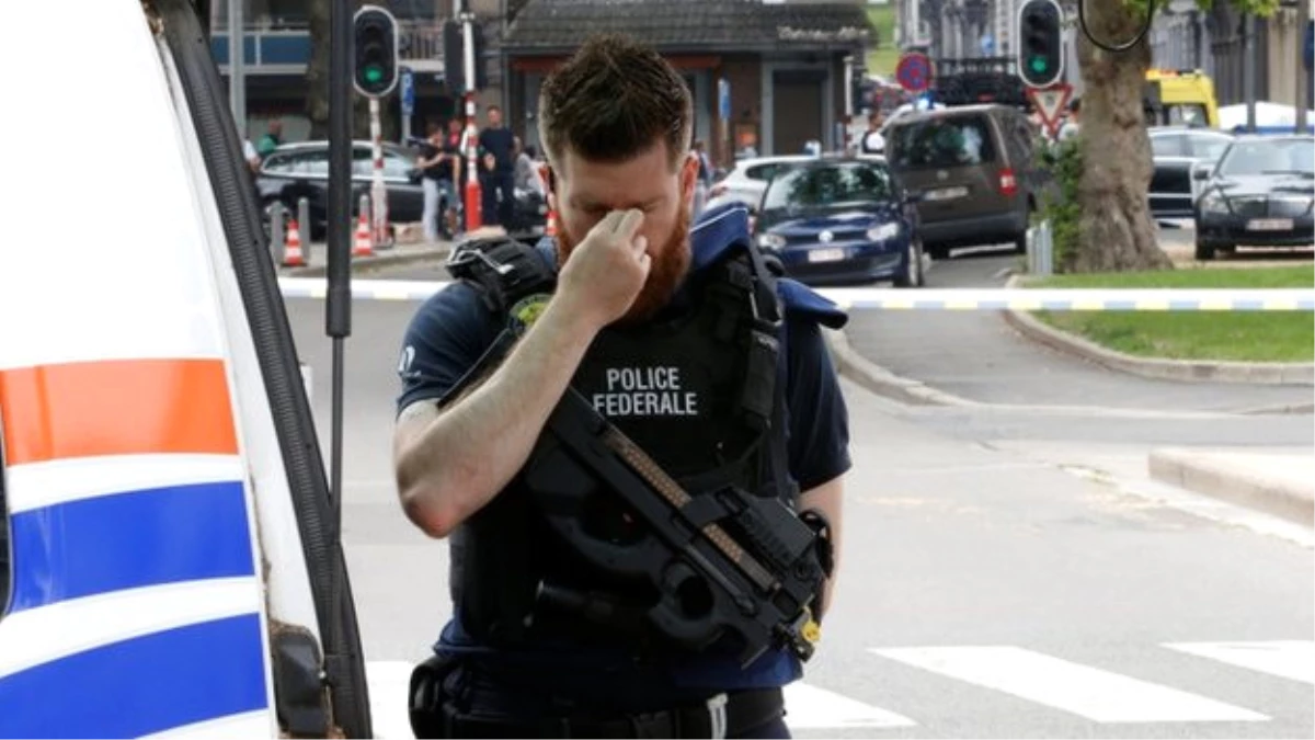 Belçika\'da Silahlı Bir Saldırgan İki Polisi Öldürdü