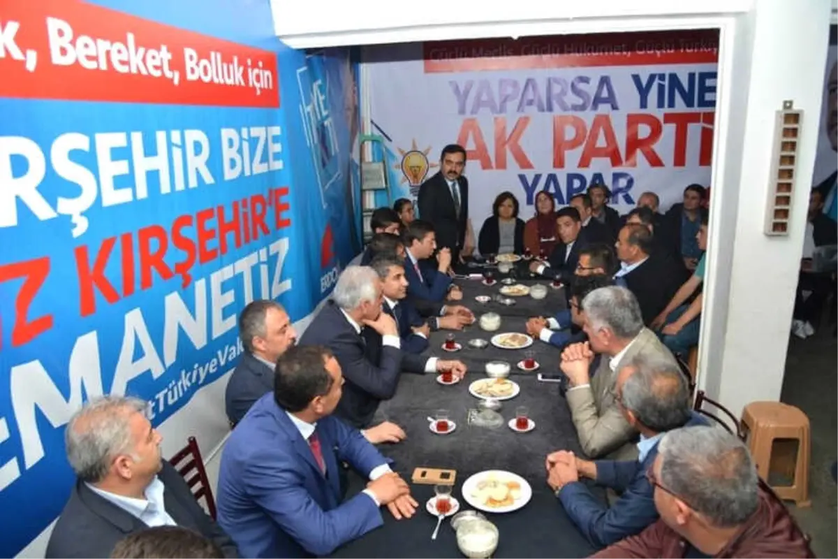 Cumhuriyet Halk Partisi İl Teşkilatı, AK Parti Seçim Bürosunu Ziyaret Etti