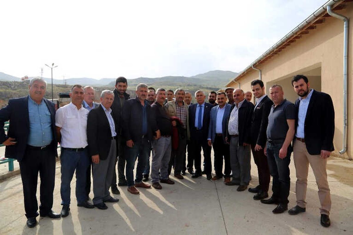 Dedeoğlu ve Başkan Cabbar\'dan Hayvan Pazarına Ziyaret
