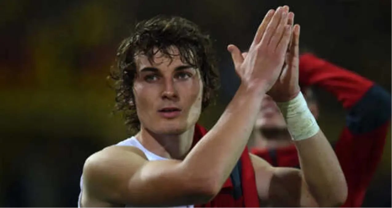 Milli Yıldız Çağlar Söyüncü\'den Transfer İtirafı: Arsenal ile Görüşeceğiz