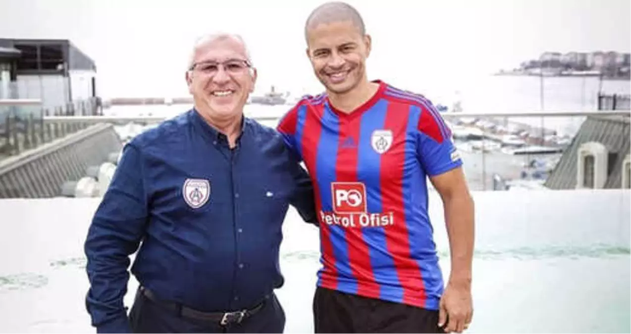 Sivasspor Başkanı, Alex de Souza\'yı Teknik Direktör Yapmak İstiyor