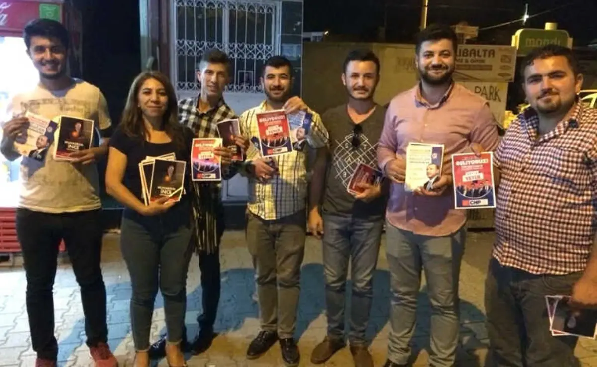 AK Parti ve CHP\'li Gençler Birbirini Mitinge Davet Etti