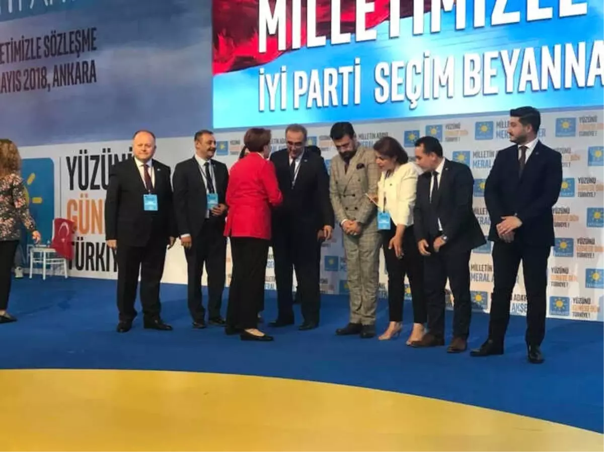 Akşener\'den Karaçoban\'a Özel İlgi