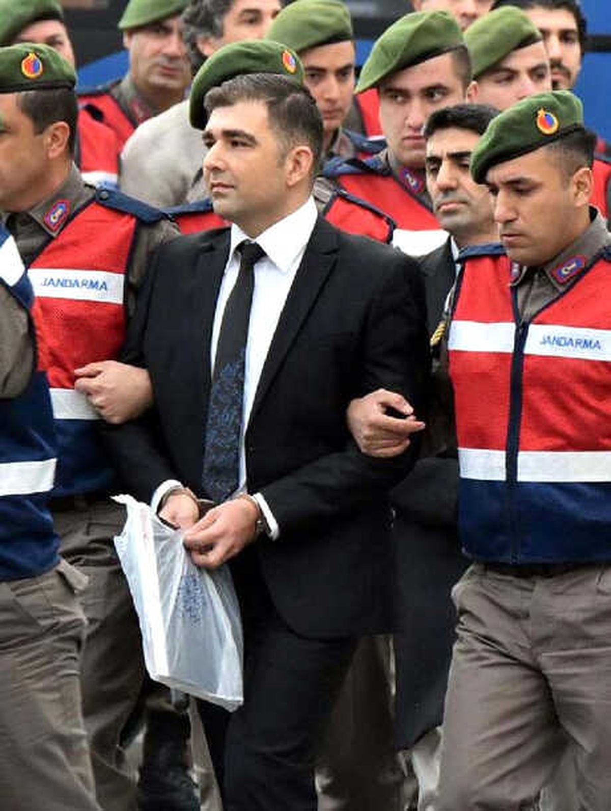 Cumhurbaşkanı\'na Suikast Girişimi Davasında 5 Sanık Yeniden Yargılanıyor