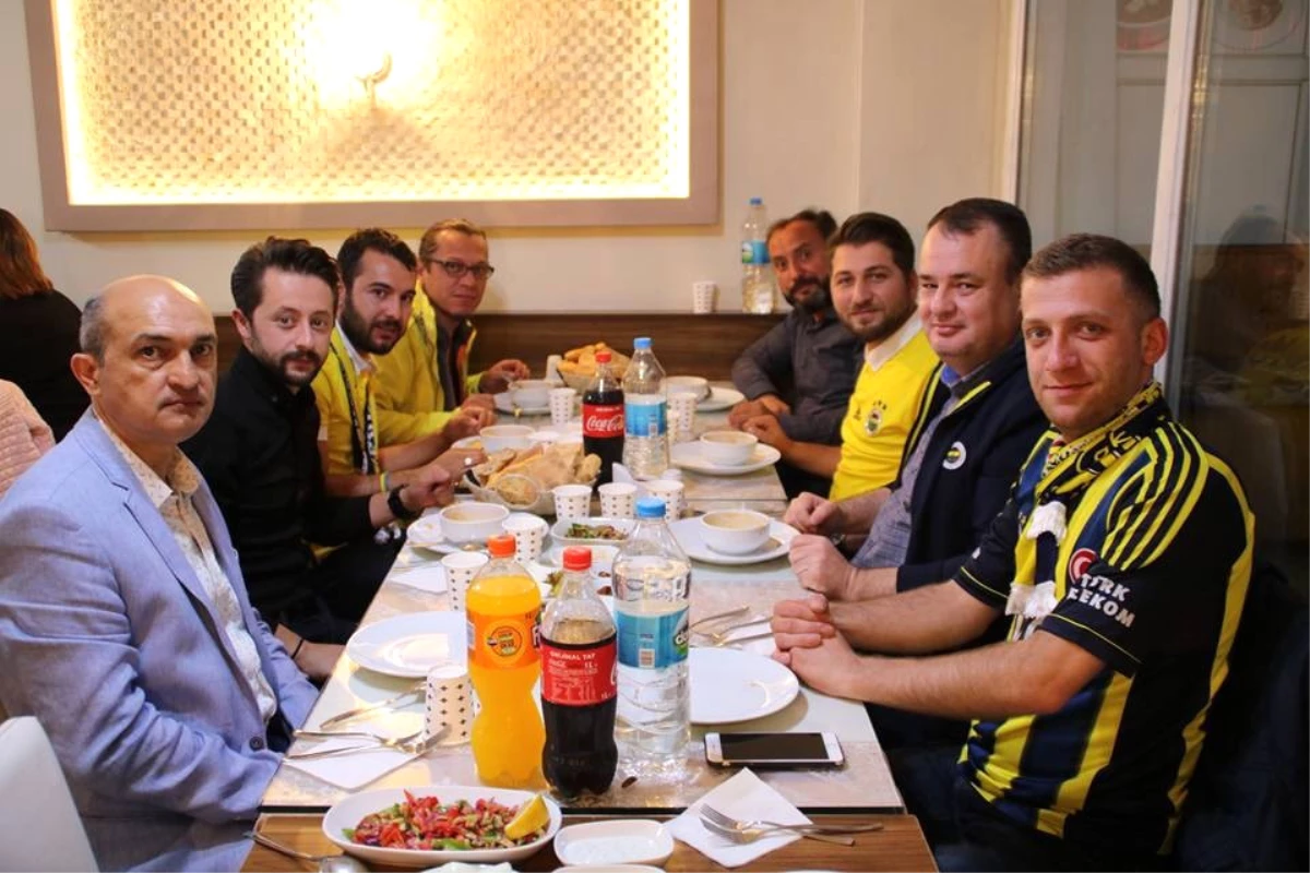 Gediz Fenerbahçeliler Derneği\'nden İftar