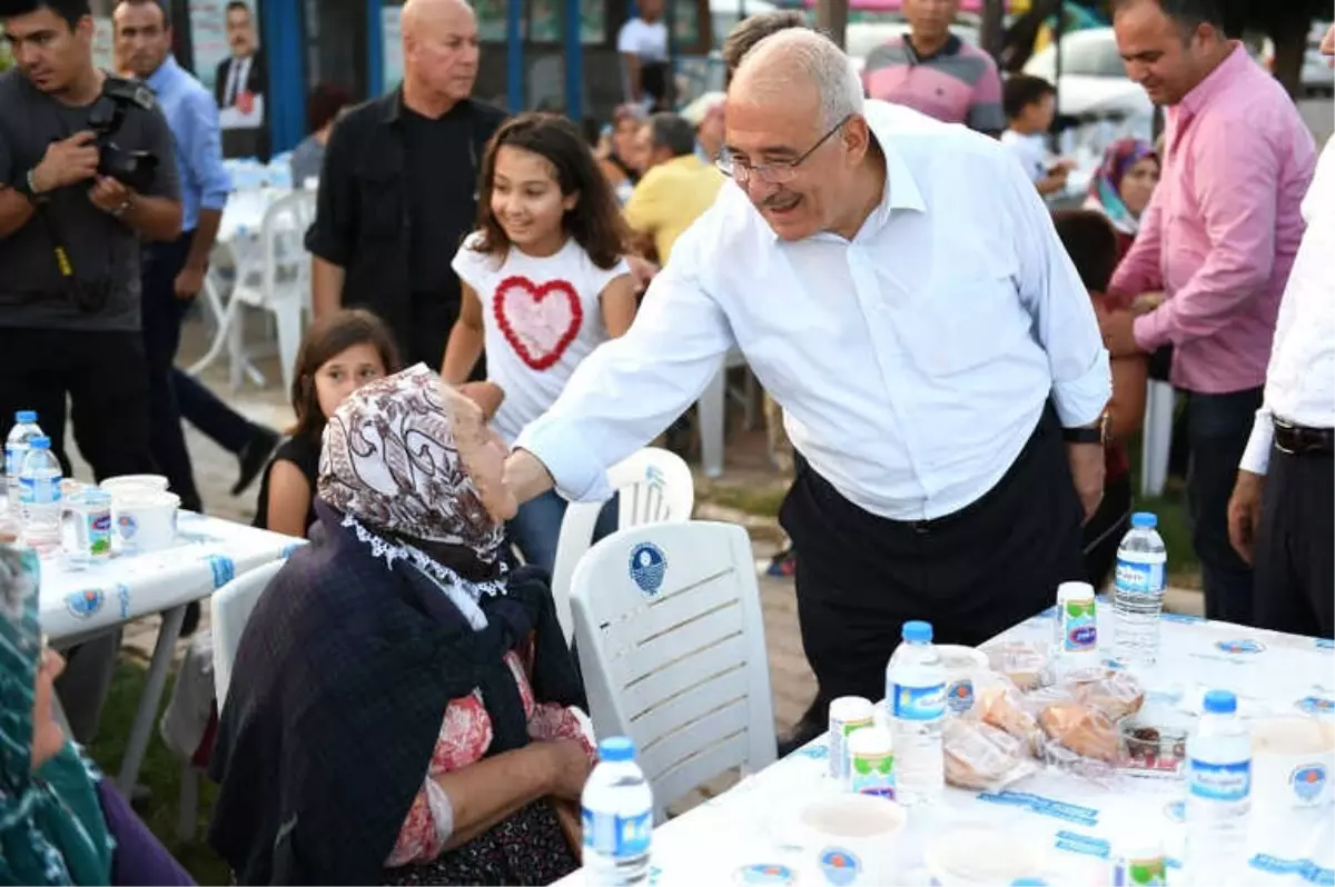 Gönül Sofraları Aydıncık\'ta Kuruldu