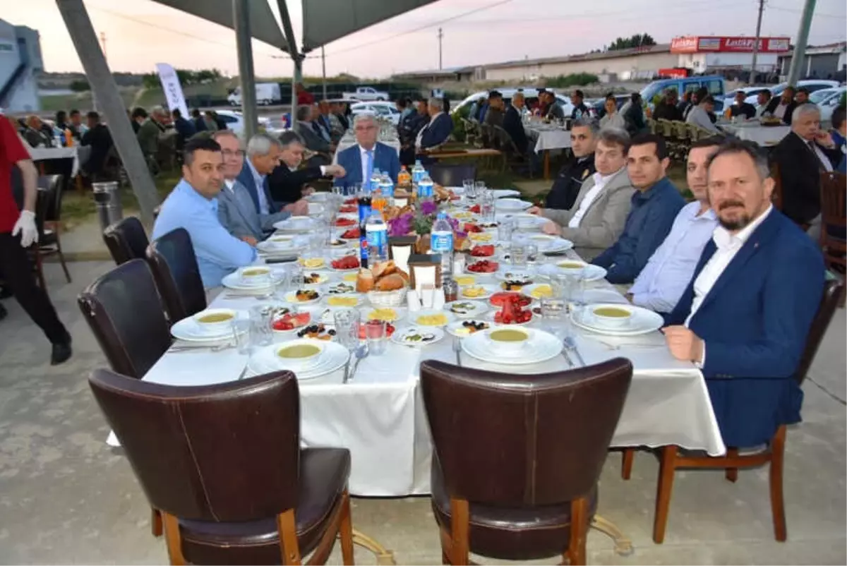 Malkara Ticaret Borsası\'ndan İftar Yemeği