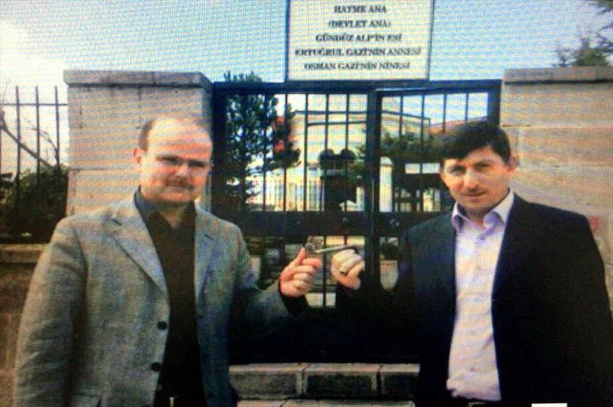 Şehrin Anahtarı"Nı Devralıp Göreve Başlamış