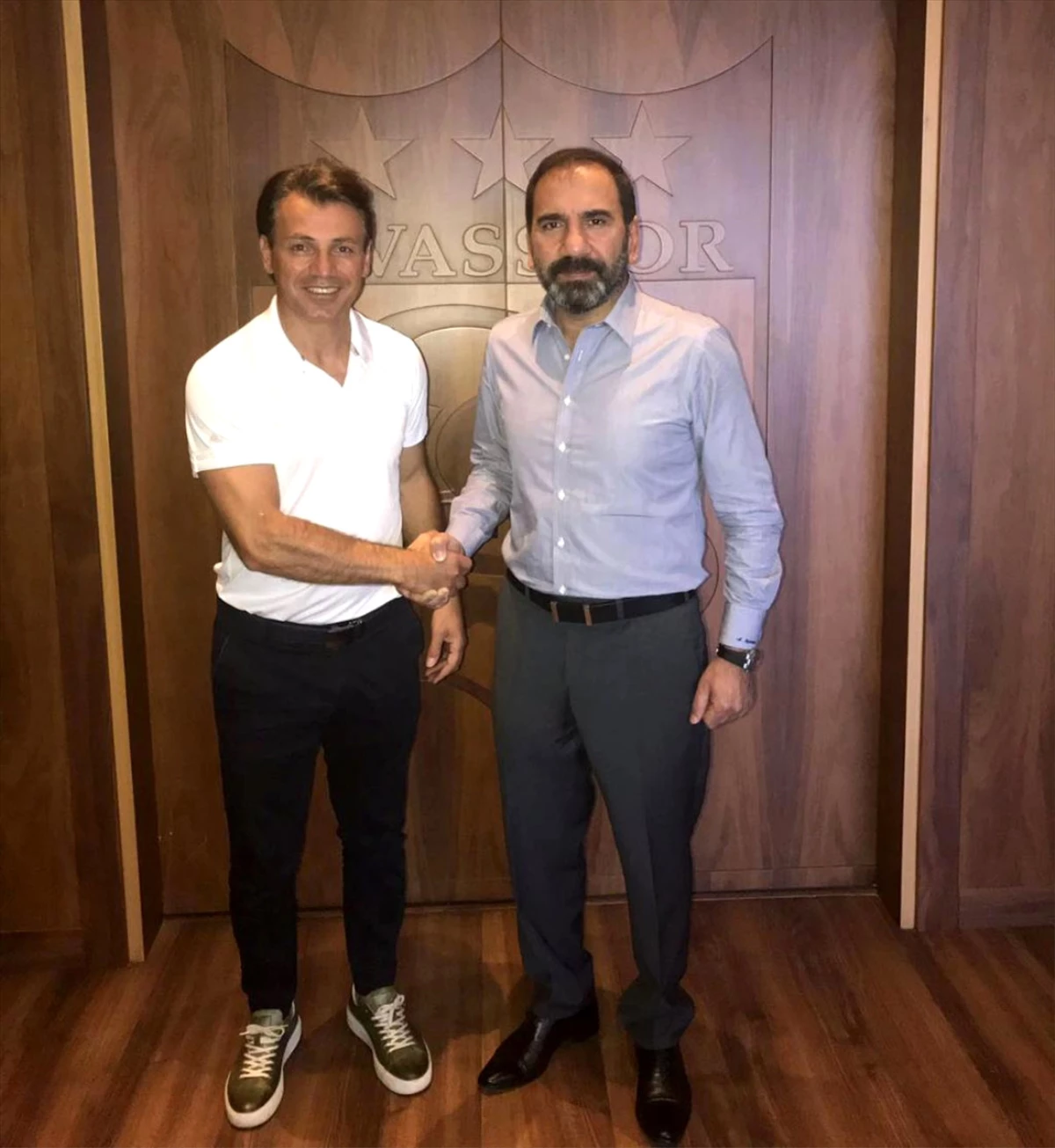 Sivasspor, Tamer Tuna ile Sözleşme İmzaladı