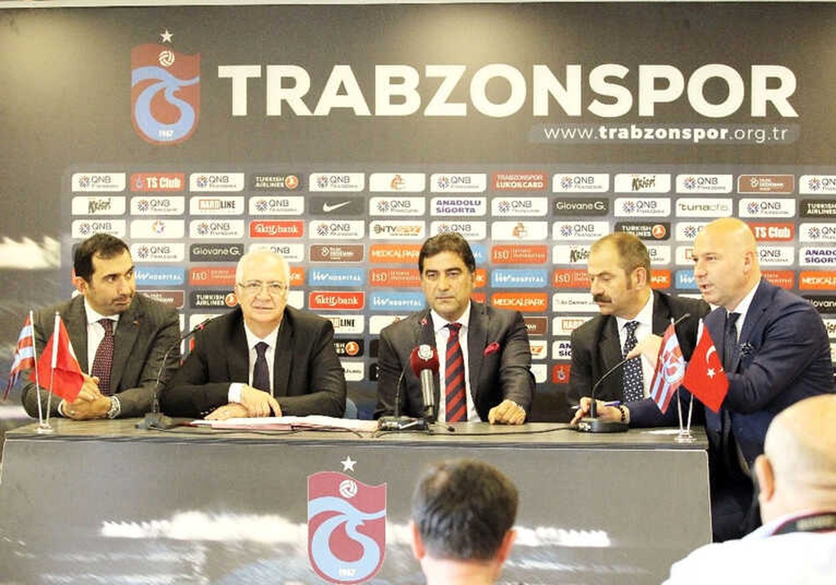 Trabzonspor, Ünal Karaman ile 1 Yıllık Sözleşme İmzaladı
