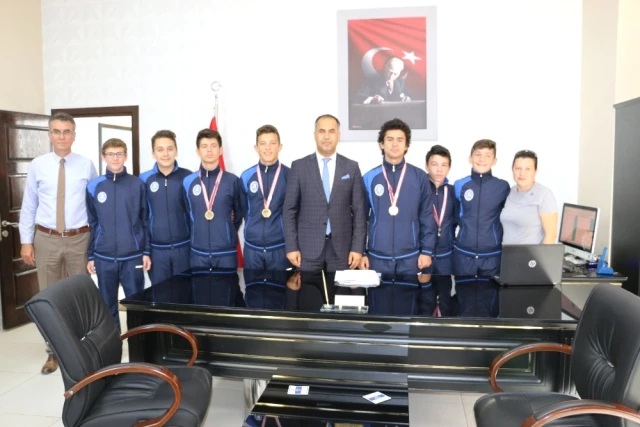 Türkiye Şampiyonu Takım Para ile Ödüllendirildi Son Dakika