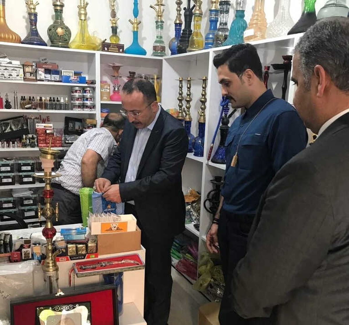 Vali Atik, İftar Öncesi Esnafı Ziyaret Etti