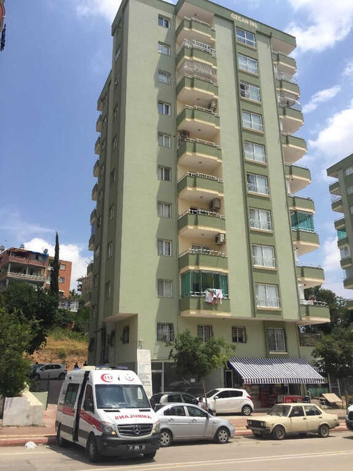 Adana\'da Emekli Polis Memuru, Eşini Öldürdü