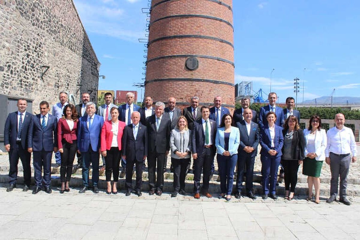 CHP İzmir Adaylarından Tanıtım Toplantısı