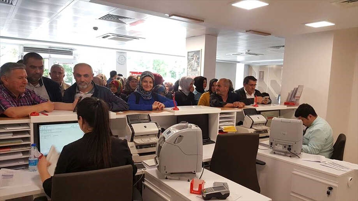 Cumhurbaşkanı Erdoğan\'ın Seçim Kampanyasına Bağış