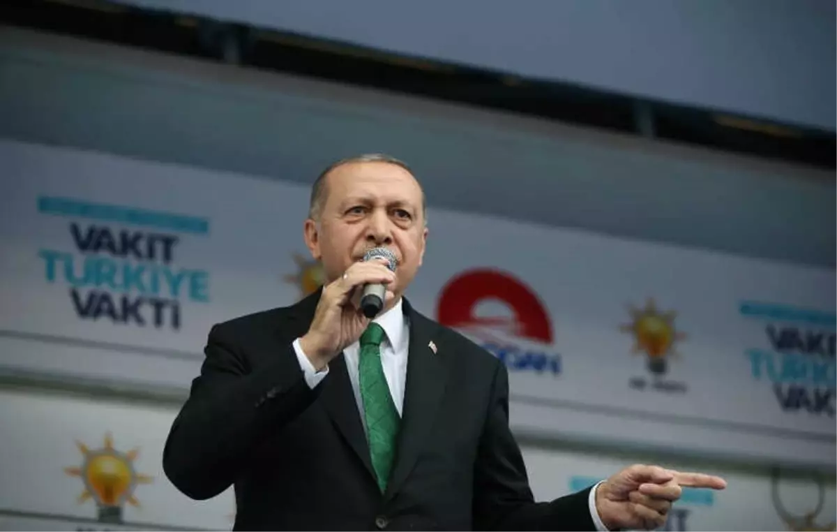 Cumhurbaşkanı Erdoğan: "Onlar Laf Üretir Biz İcraat Üretiriz"