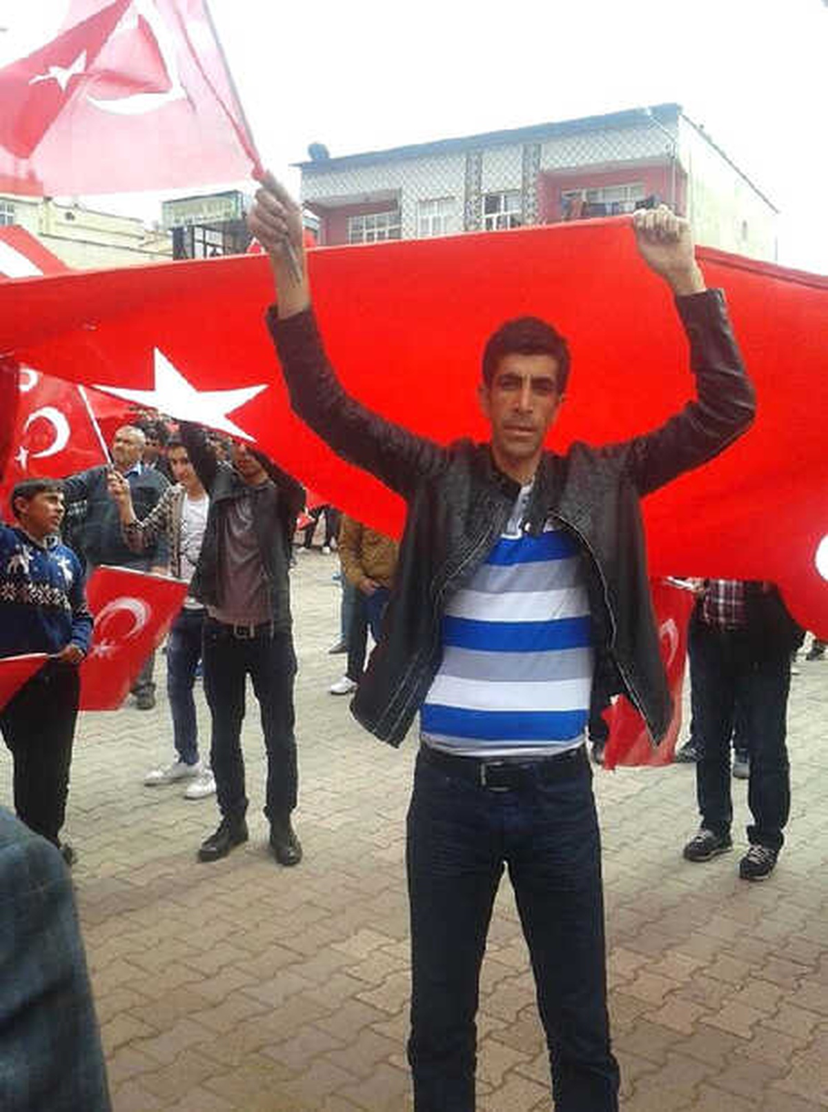 Diyarbakır\'da Çatışma: 1 Güvenlik Korucusu Şehit (2)- Yeniden