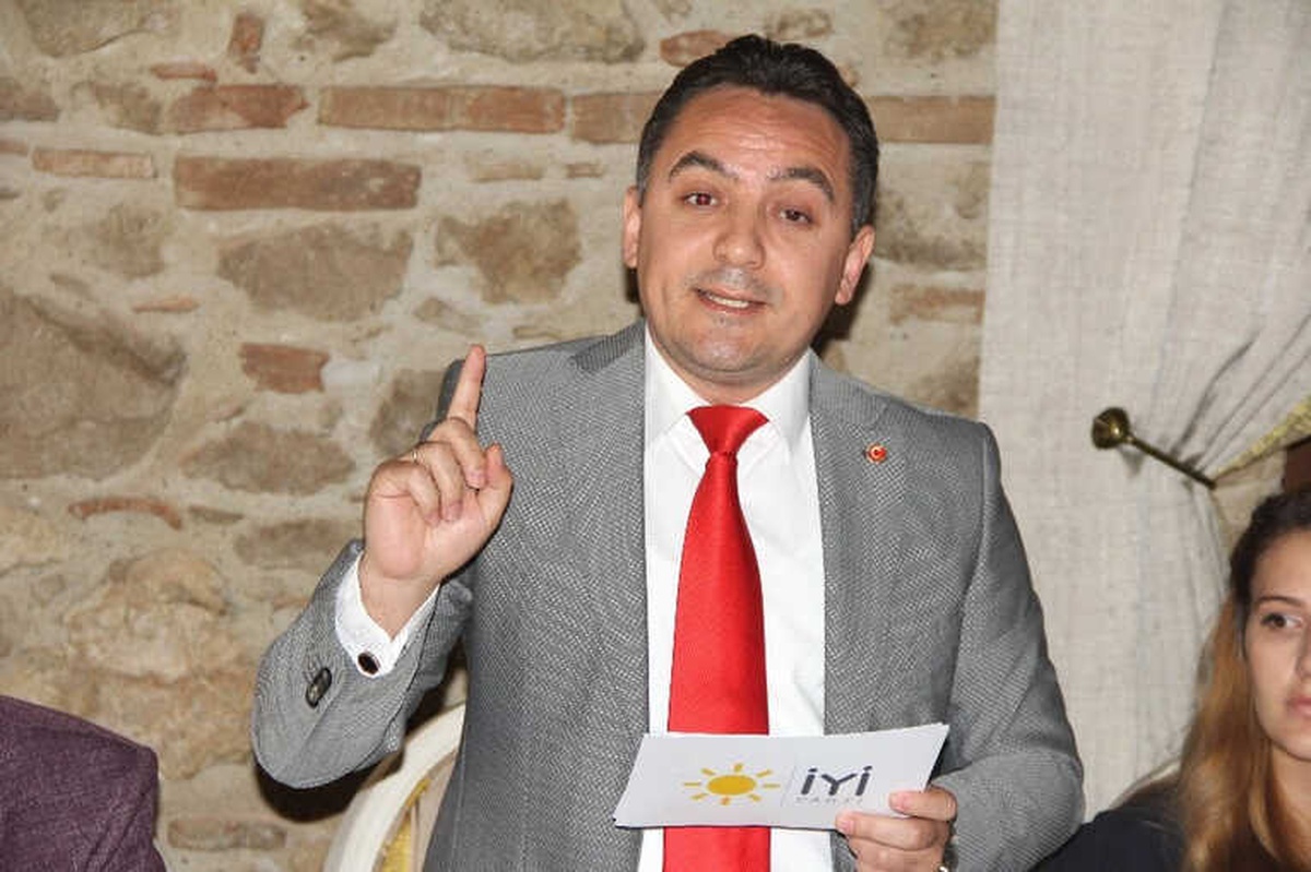 İyi Parti Adayı Eryılmaz İşsizlik Sorununa Dikkat Çekti