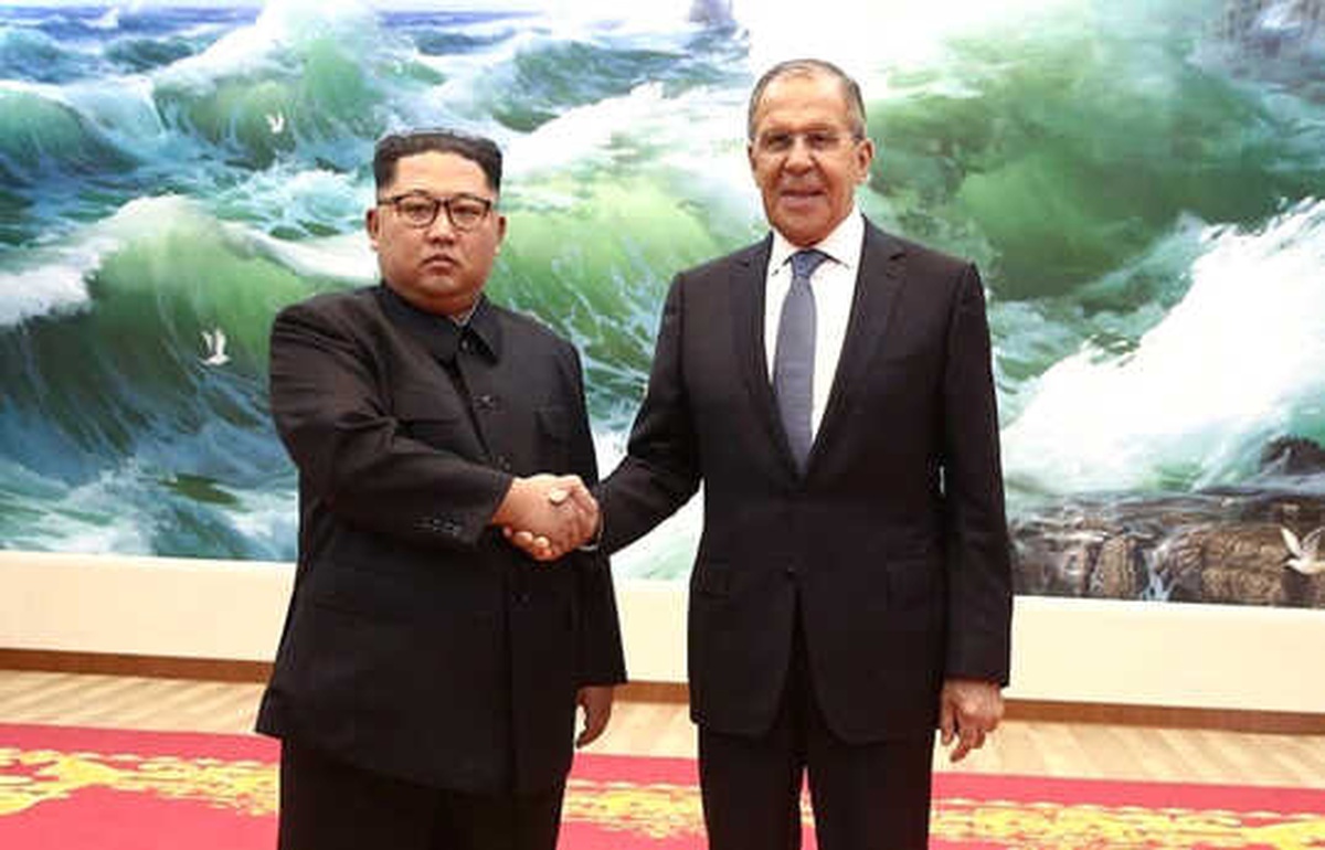 Lavrov Kuzey Kore Lideri Kim ile Görüştü