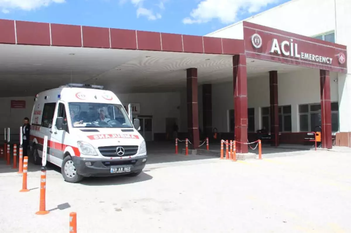 Ölen Annesinin Karnından Alınan 8 Aylık Bebek 4 Doktor Sayesinde Hayata Tutundu