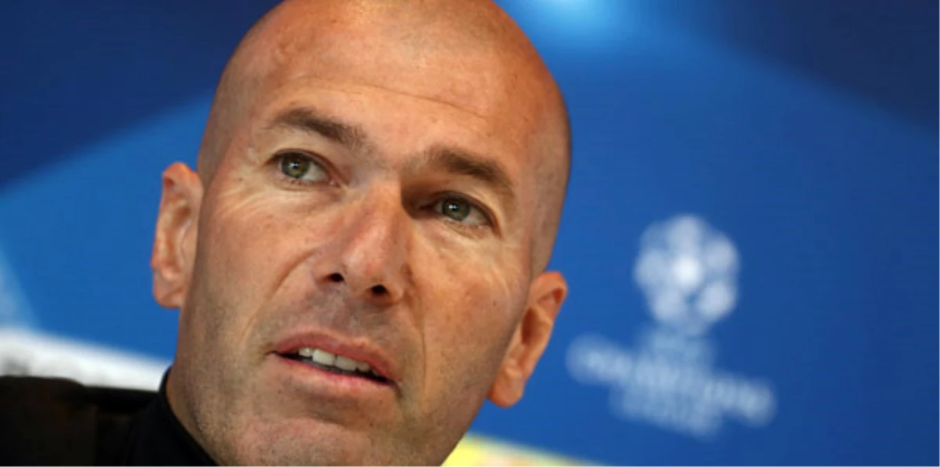 Real Madrid\'de Zidane Görevinden İstifa Etti