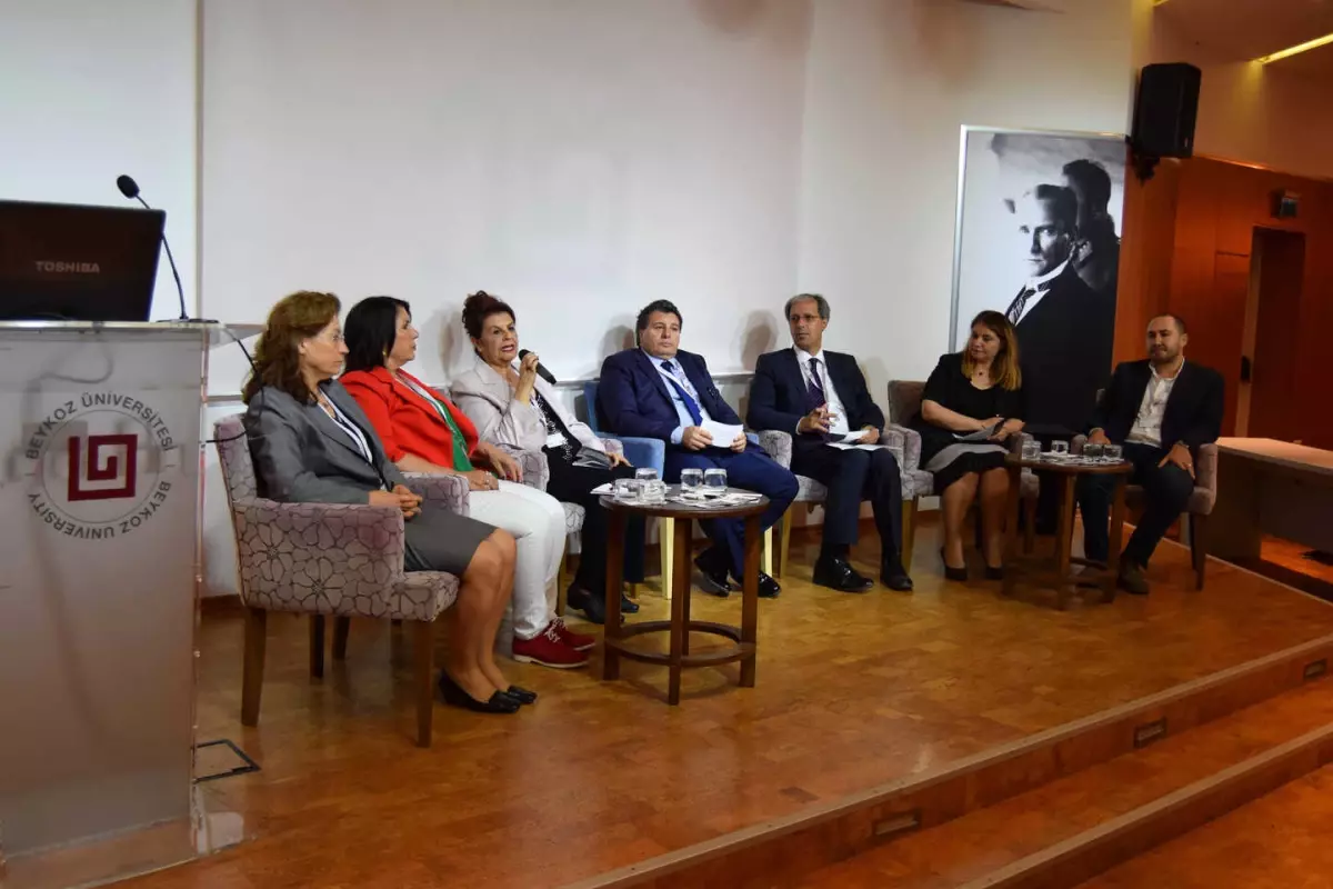 Sağlık Sektörü Ile Kadına Şiddet Değerlendirildi