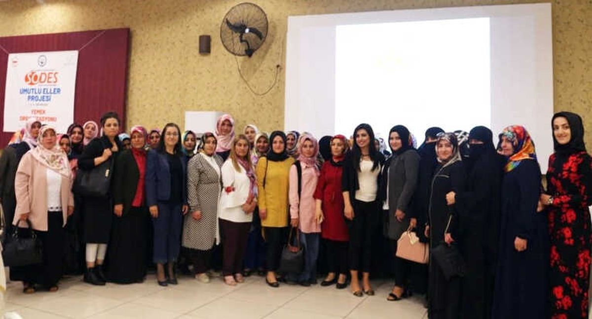 Vanlı Kadınlar İftarda Bir Araya Geldi