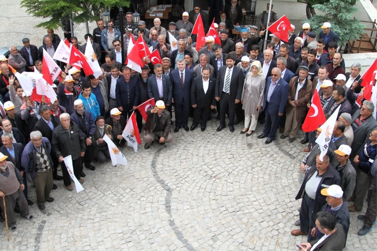 AK Parti Heyeti Derbent\'te Seçim Çalışmasına Katıldı
