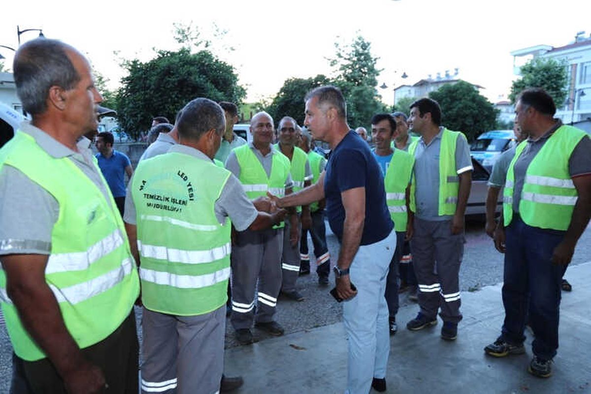 Başkan Sözen, Vatandaşlarla İftar Sofrasında Buluştu