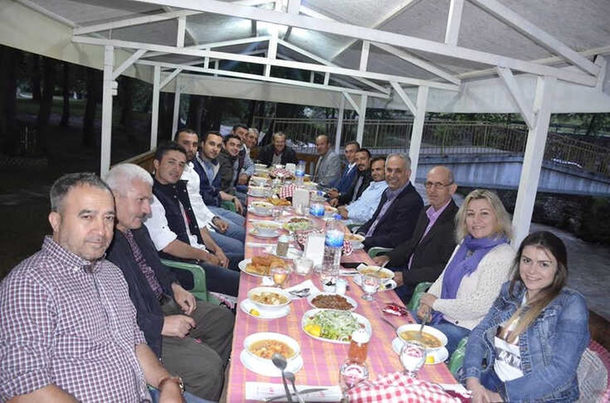 Başkan Yaman, Belediye Personeliyle İftarda Buluştu